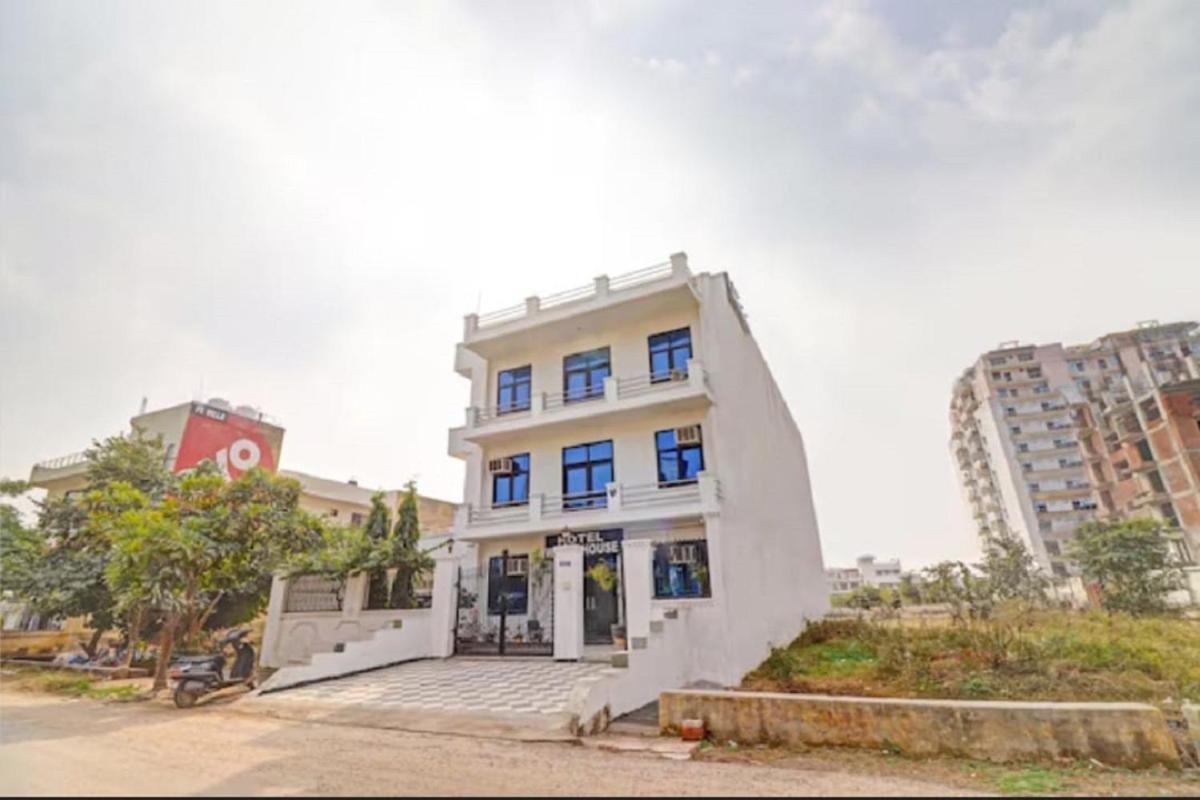 Hotel Olive Tree Agra  Esterno foto